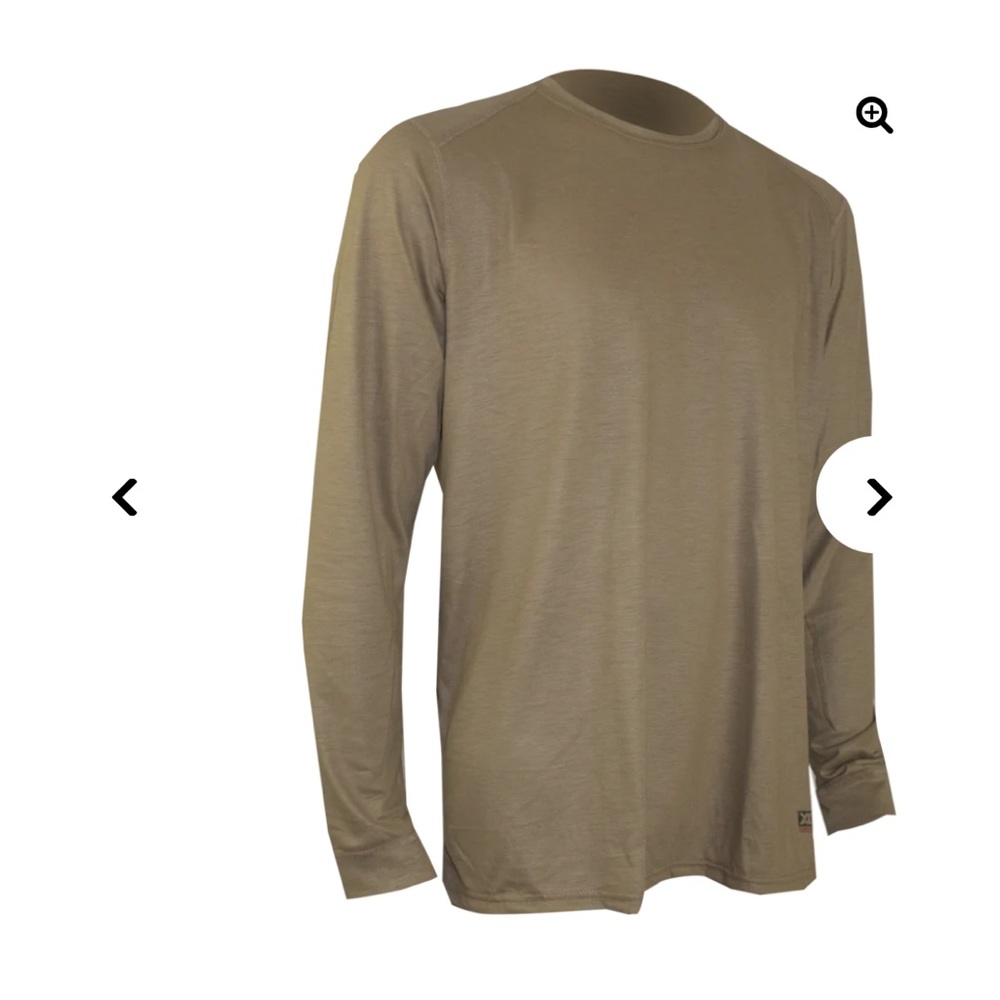 XGO phase 1 FR men’s crew neck long sleeve, NWT, size Large, Tan